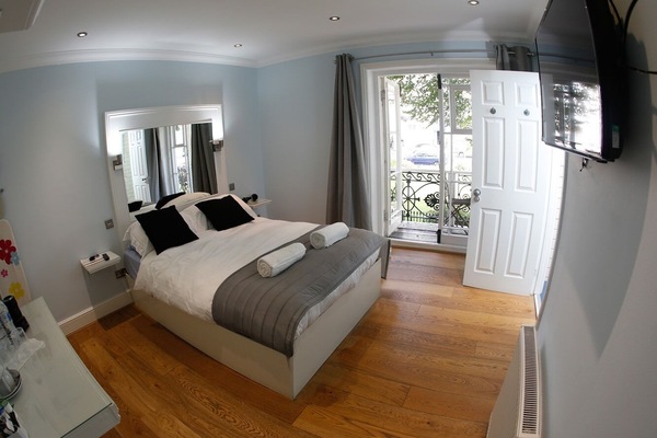Double Room, Ensuite (Room 4) | Premium bedding, iron/ironing board, free WiFi, bed sheets
