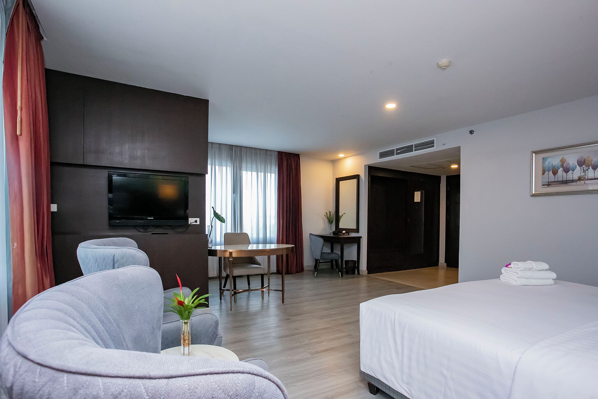 empress corner | minibar, in-room safe, free wifi