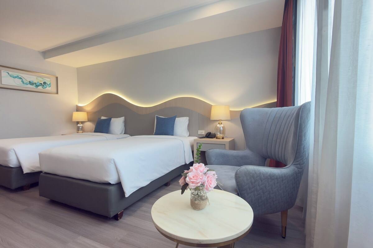 Deluxe Premier Twin Bed | Frigobar, cofres nos quartos, individualmente decorados