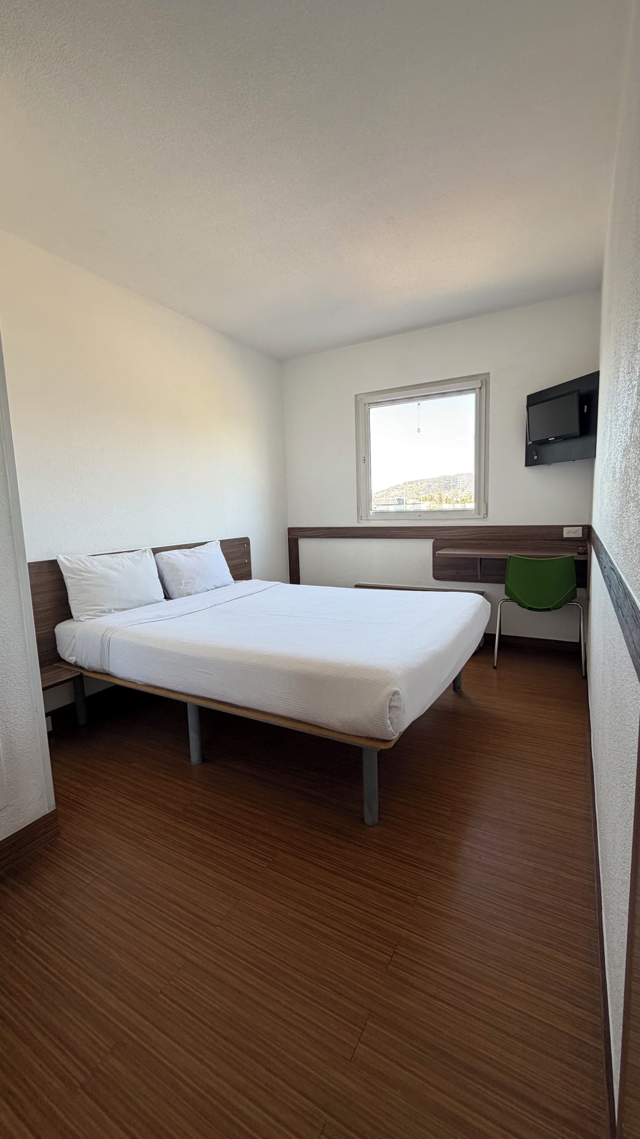Standard Room | Desk, soundproofing, free WiFi