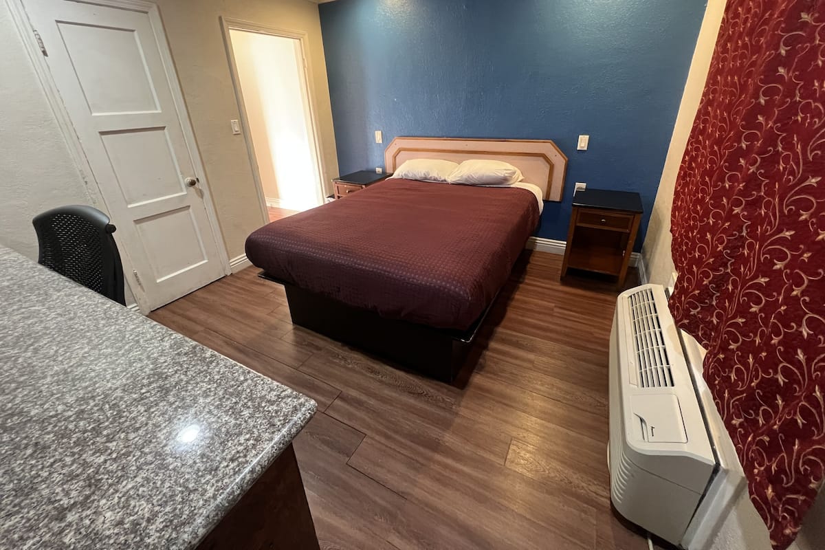 Wifi gratis y ropa de cama