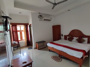 Quarto luxo ( A/C ) | Wi-Fi de cortesia