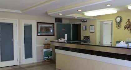 Stampeder Inn