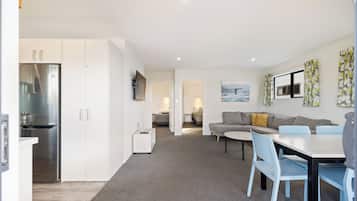 Deluxe 2 Bedroom Villa | Living area
