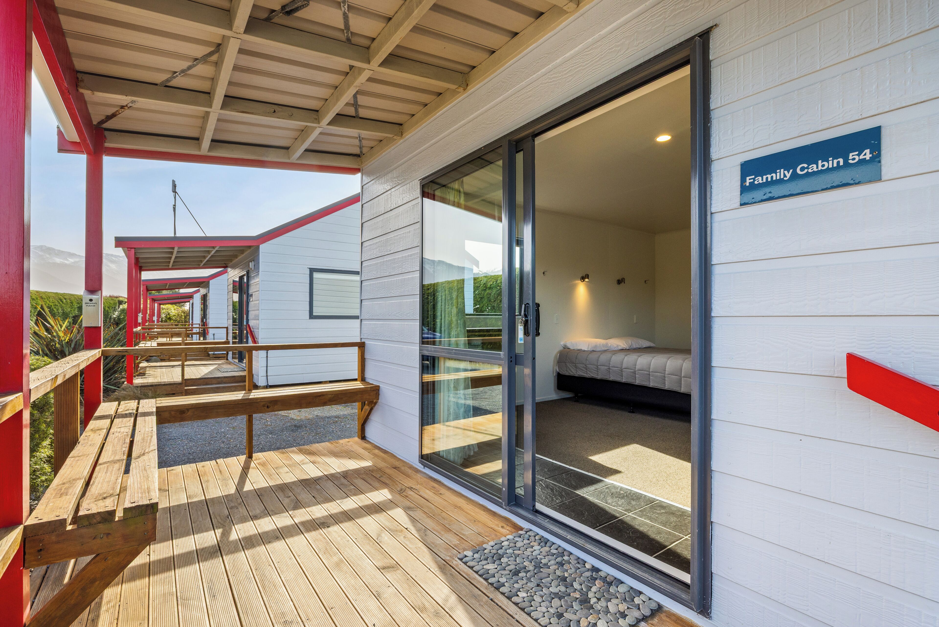 Standard Cabin - No Ensuite - Sleeps 5 | 露台/庭院