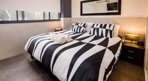Apartment, 3 Bedrooms | Blackout curtains, iron/ironing board, cots/infant beds, rollaway beds - Bluegum Apartments (Jesmond)
