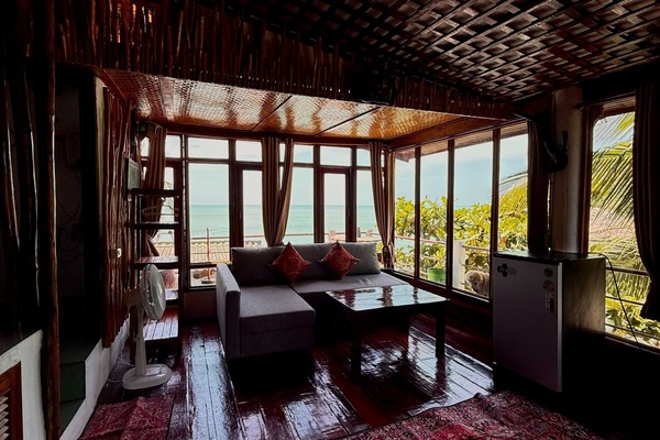 Restaurant Quadruple Loft with Seaview Numbers 15/16 | Living area