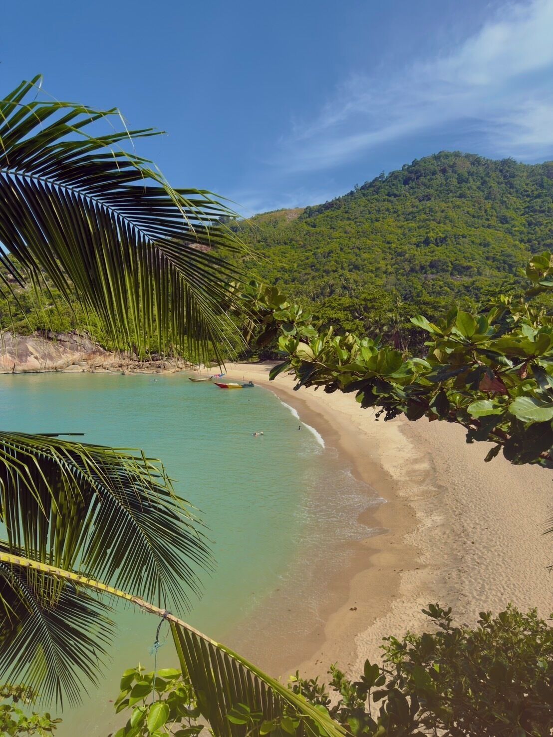 Habitación cuádruple Deluxe, 2 camas dobles, vistas al mar, sobre el agua | Terraza o patio