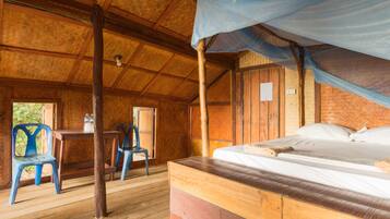 Bungalow on the River | พัดลม