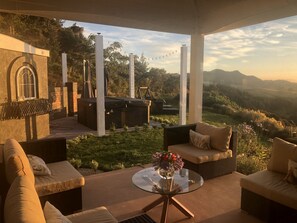 Exterior - Bayview Valley Lodge (Whitianga)