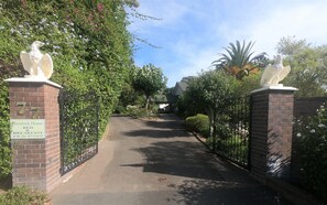 Property entrance - Havelock House (Havelock North)