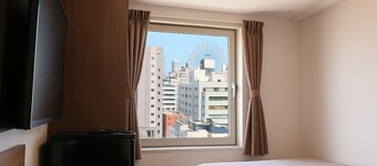 Swanky Hotel Otomo