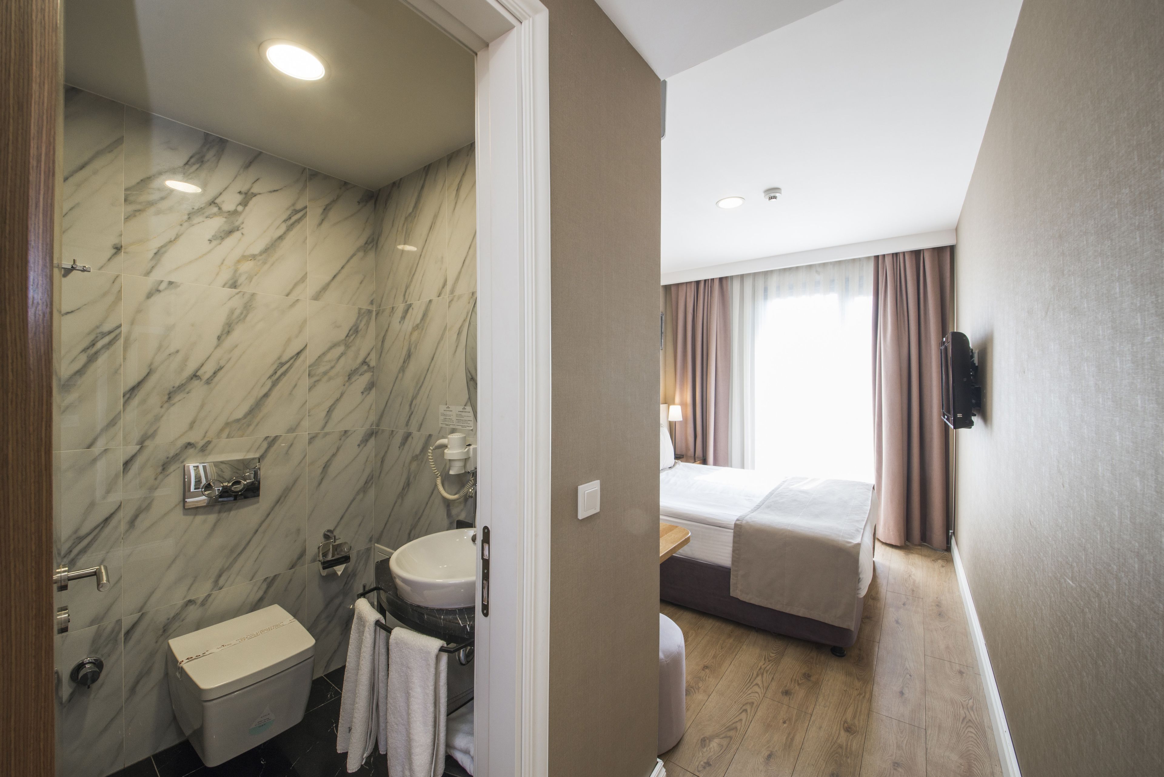 Photo - Aston Hotel Taksim