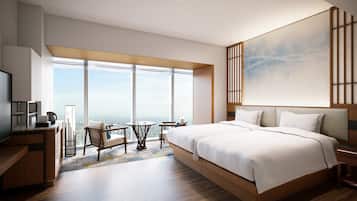 Deluxe Room, 2 Twin Beds, Club Lounge Access | Down comforters, minibar, in-room safe, desk