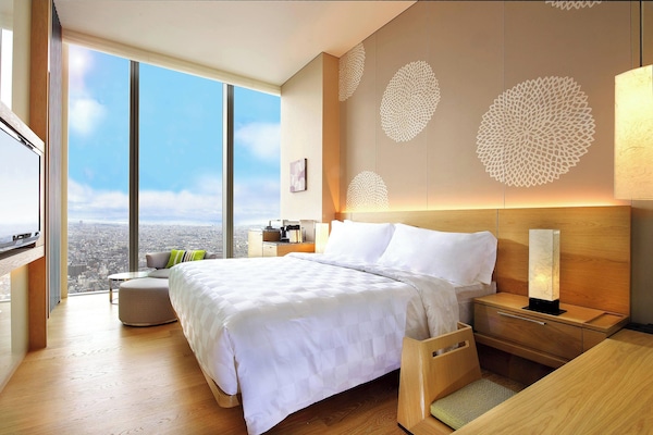 Down duvets, minibar, in-room safe, desk