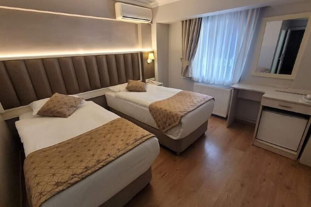 Premium bedding, minibar, in-room safe, free WiFi
