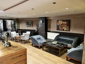 Sala de estar en el lobby