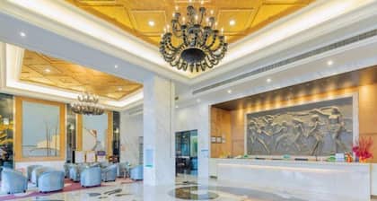 Vienna International Hotel (Shantou Chenghai Waisha Bridge)