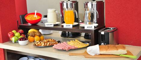 Repas dans la chambre