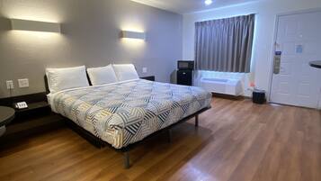 Free WiFi, bed sheets