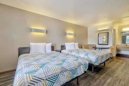 Motel 6 Bryan, TX - College Station