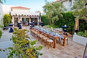 Courtyard - Hotel Marisol Coronado (Coronado)
