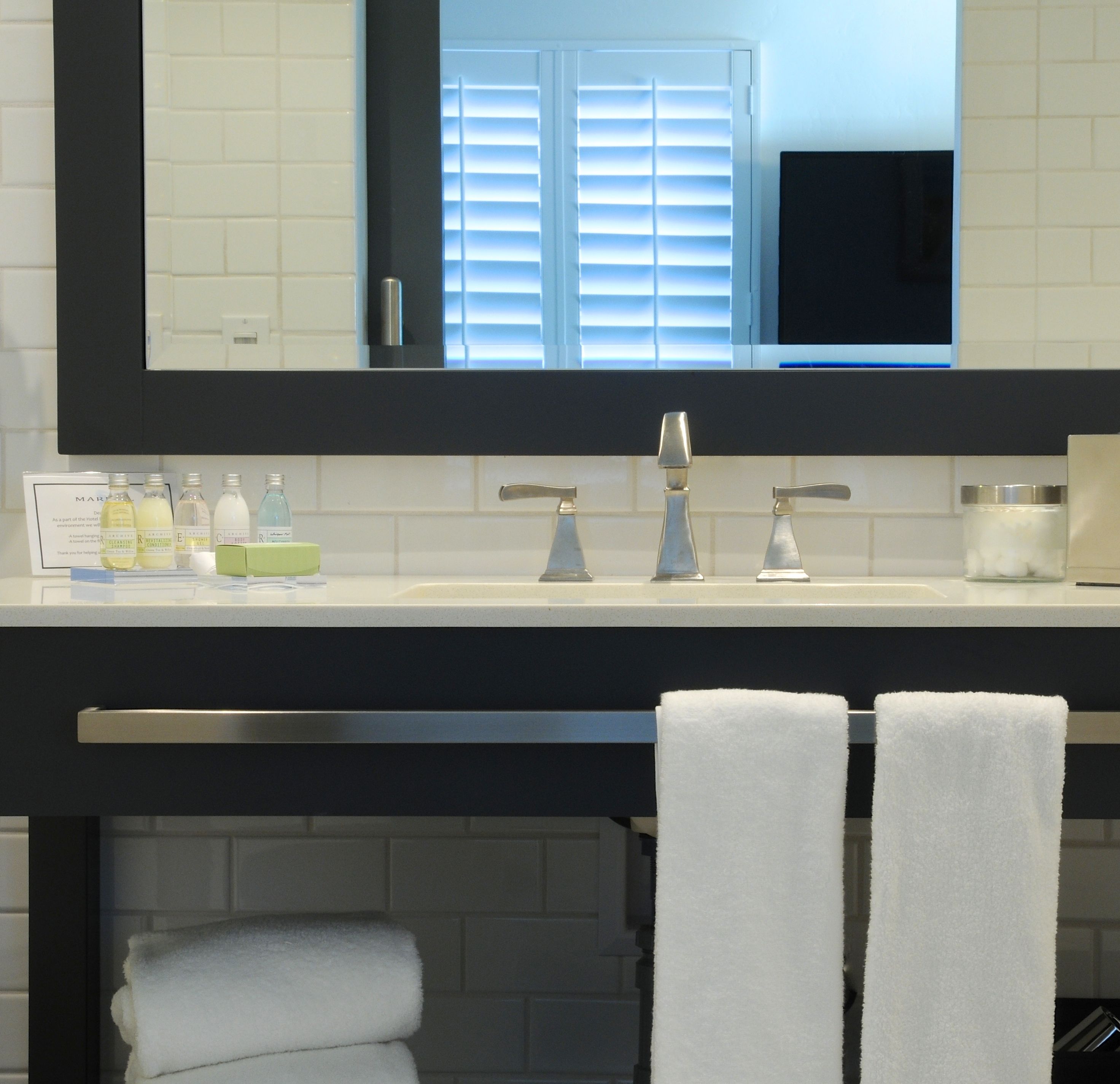 suite, 1 king bed with sofa bed | bathroom | free toiletries, hair dryer, bathrobes, towels