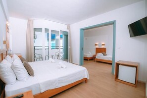 1 bedroom, in-room safe, blackout curtains, soundproofing - Santa Marina Hotel (Agios Nikolaos)