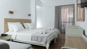 1 bedroom, in-room safe, blackout drapes, soundproofing - Santa Marina Hotel (Agios Nikolaos)