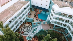 บริเวณภายนอก