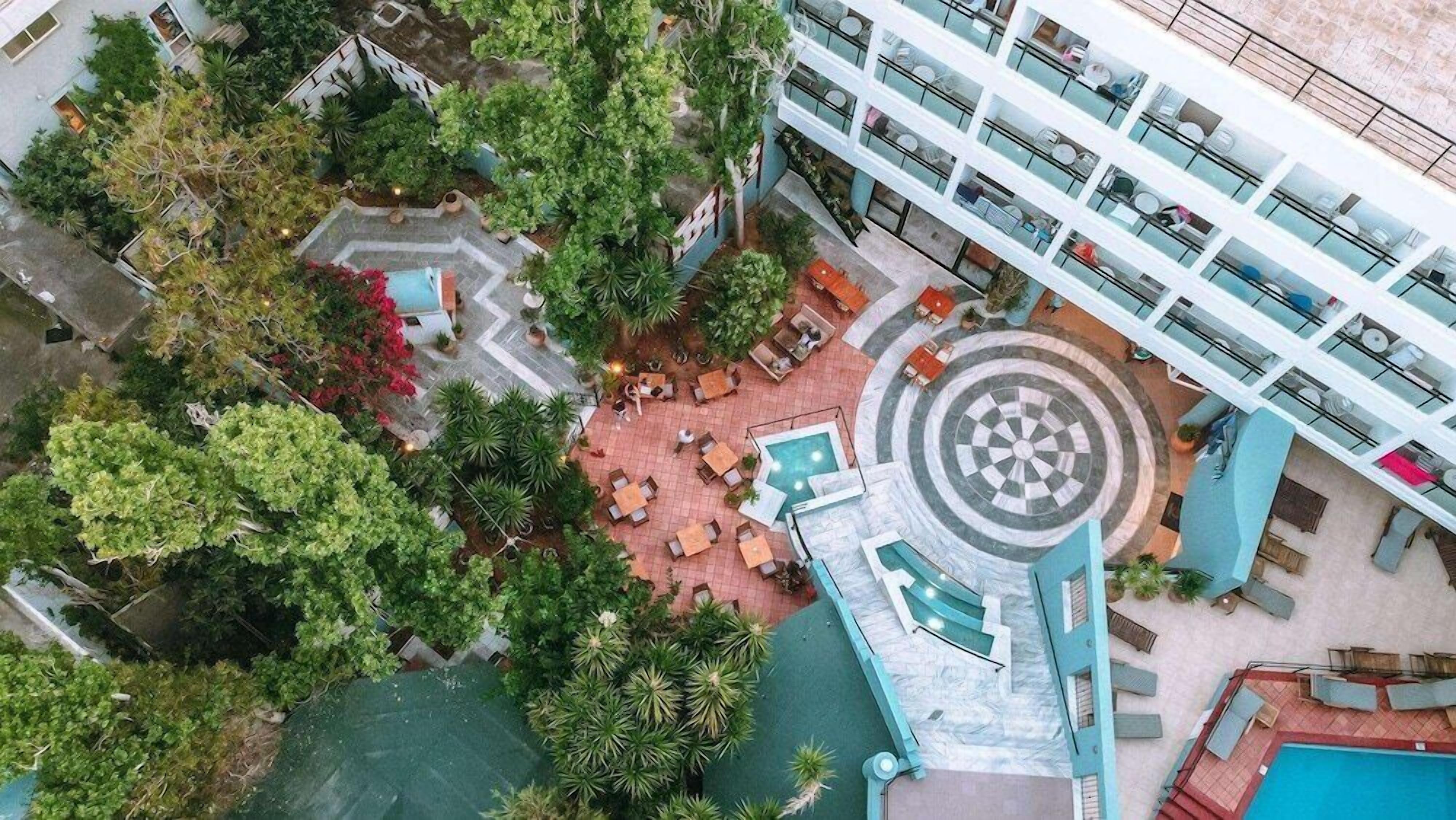 Outdoor pool, pool umbrellas, pool loungers