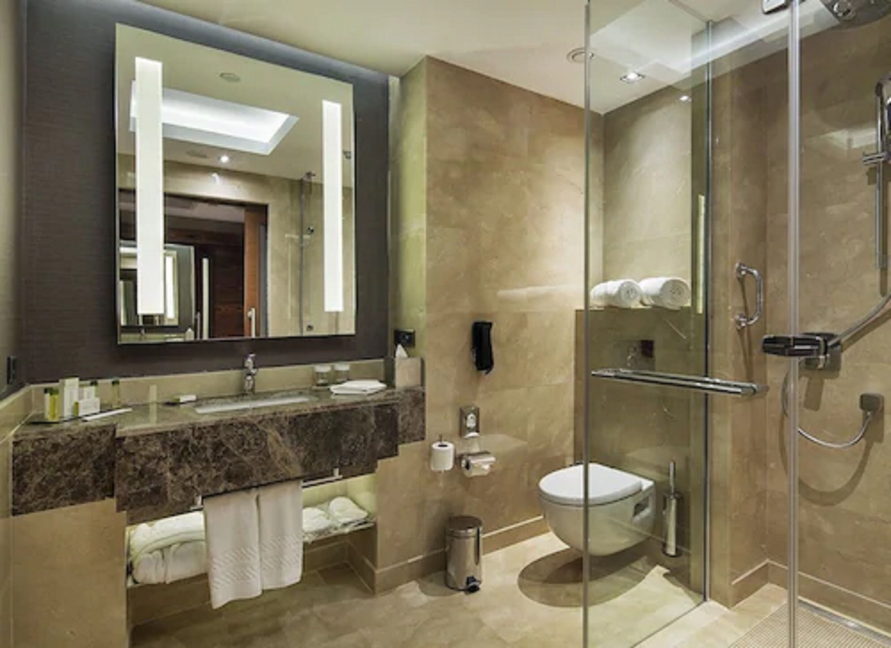 down duvets, free minibar items, in-room safe, desk