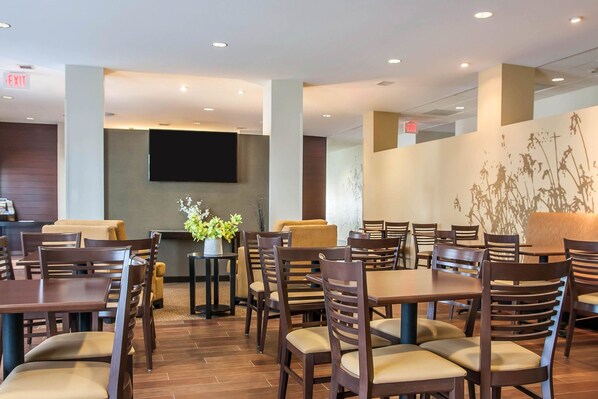 Komplett frokost er inkludert hver dag