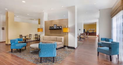 Sleep Inn & Suites Devils Lake