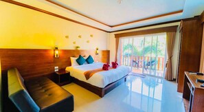 Chambre Double Deluxe, 1 lit double, vue piscine