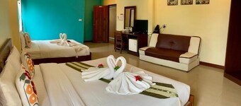 Lanta Just Come Hotel