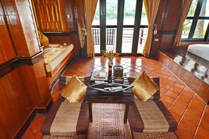Villa, Sea View | 1 bedroom, minibar, in-room safe, individually decorated - Baan Laanta Resort and Spa (Ko Lanta)