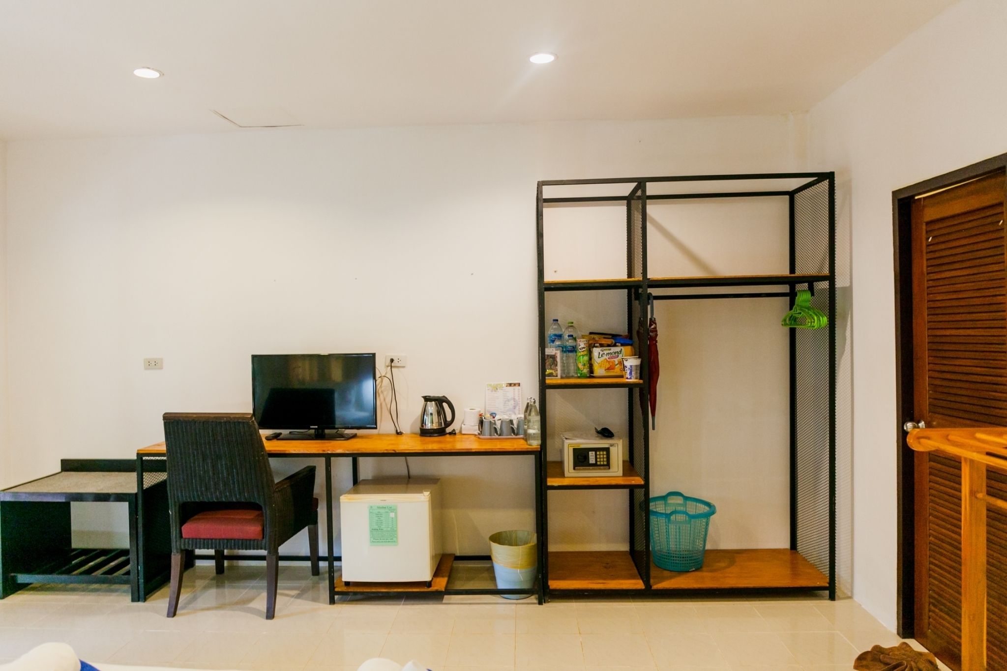 minibar, in-room safe, desk, blackout curtains