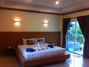 Deluxe Double Room (Building)