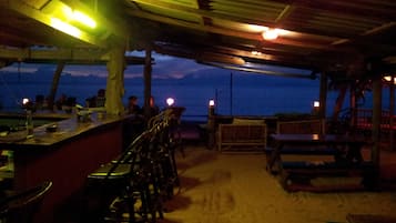 Bar (in der Unterkunft)