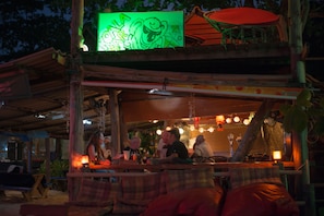 Bar (en la propiedad)