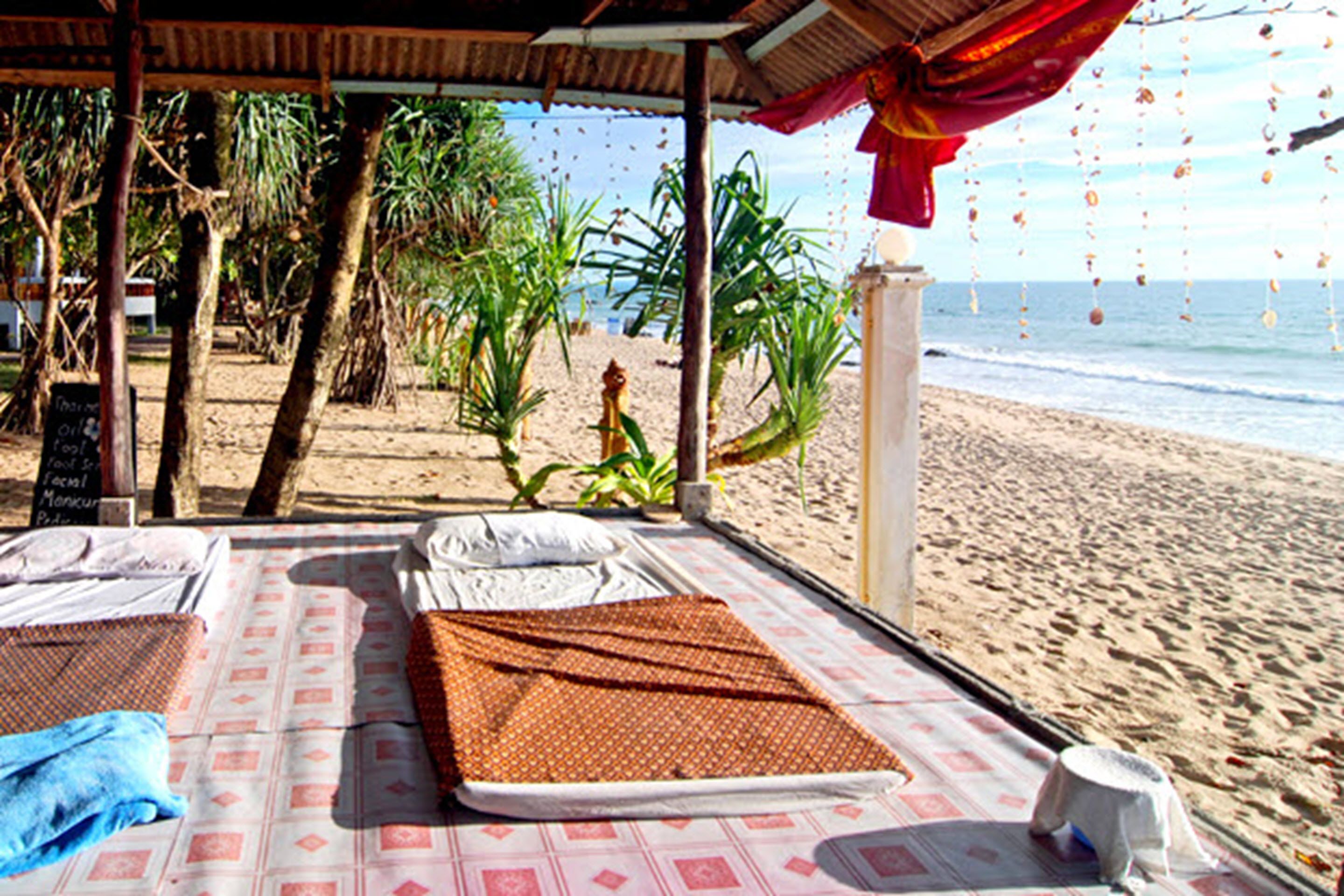 Thai massages, massage/treatment rooms, massages