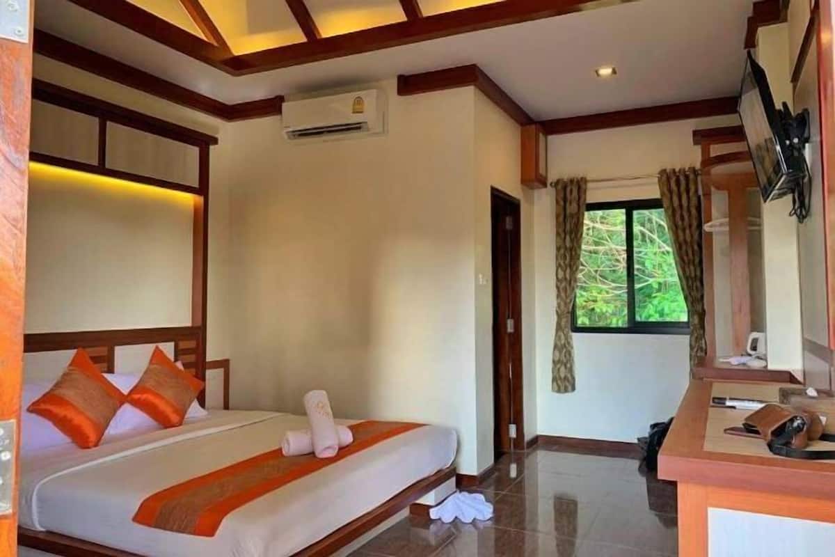 1 chambre, coffres-forts dans les chambres, bureau, Wi-Fi gratuit
