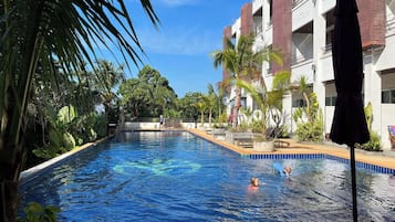 Outdoor pool, sun loungers