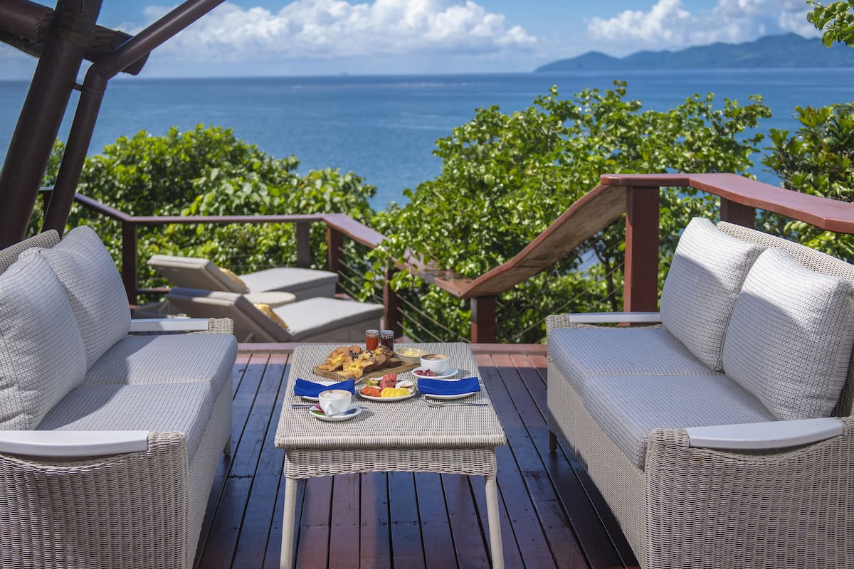 room, 6 bedrooms (owners residence) | terrace/patio