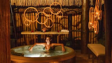 Couples treatment rooms, hot tub, body treatments, aromatherapy