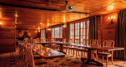 Powderhorn Chateau