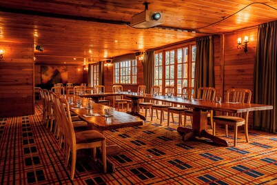 Powderhorn Chateau