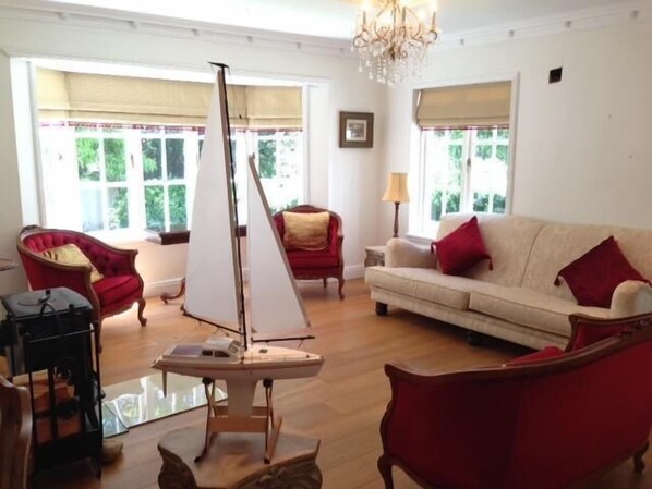 Townhome | Living room