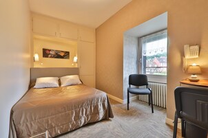 Habitación individual | Escritorio, cunas gratuitas, wifi gratis y ropa de cama